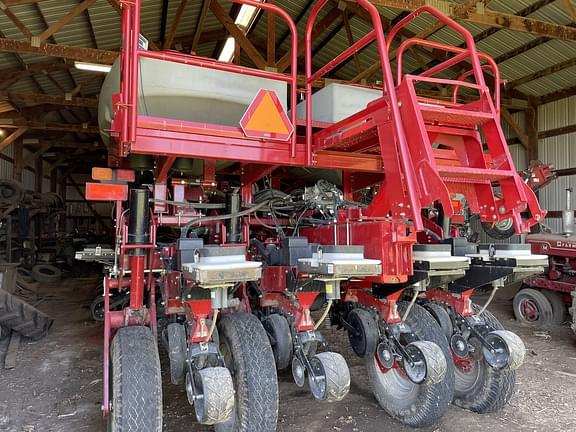 Image of Case IH 1250 equipment image 1