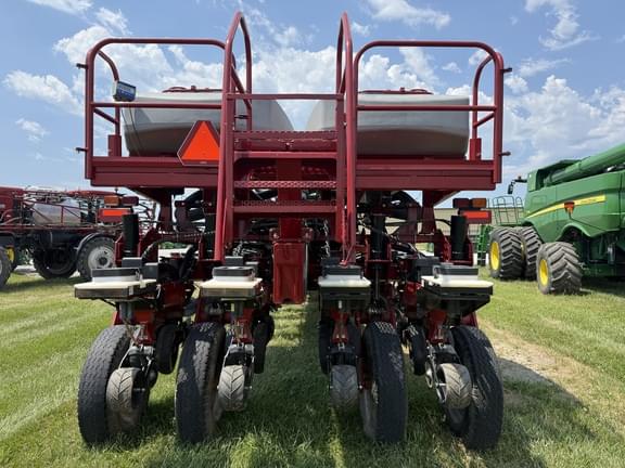 Image of Case IH 1250 equipment image 3