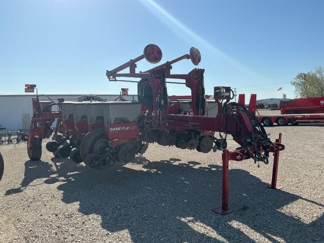 Image of Case IH 1250 equipment image 2