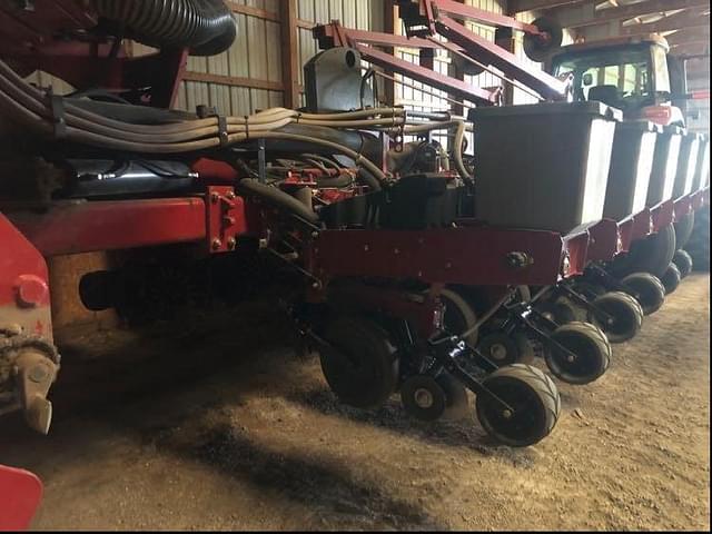 Image of Case IH 1250 equipment image 4