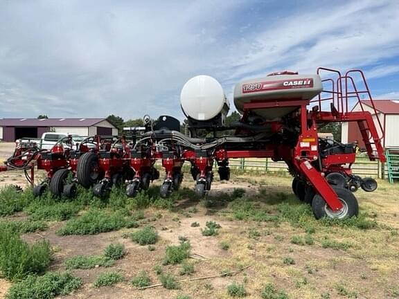 Image of Case IH 1250 equipment image 1