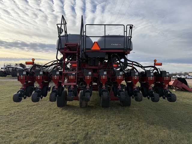 Image of Case IH 1265 equipment image 3