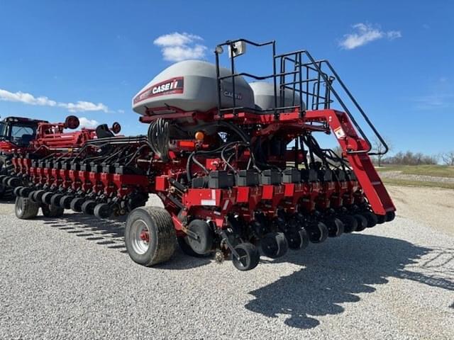 Image of Case IH 1265 equipment image 2