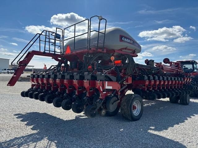 Image of Case IH 1265 equipment image 4