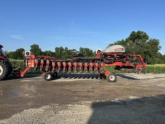 Image of Case IH 1265 equipment image 3