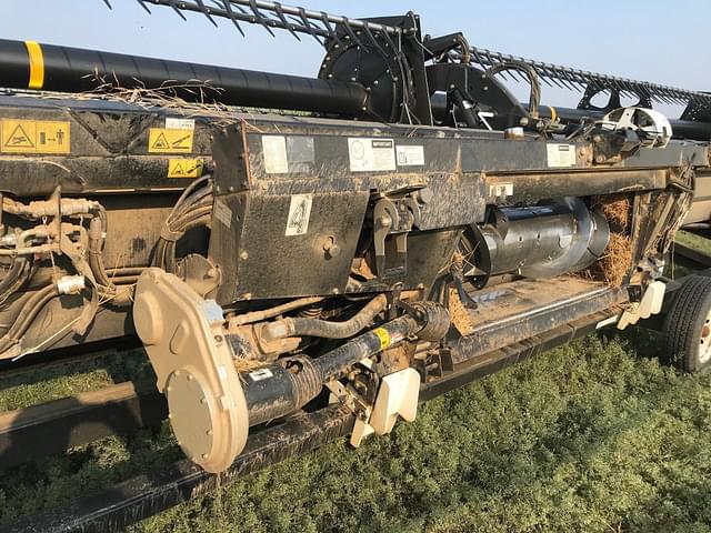 Thumbnail image Case IH 2152 5