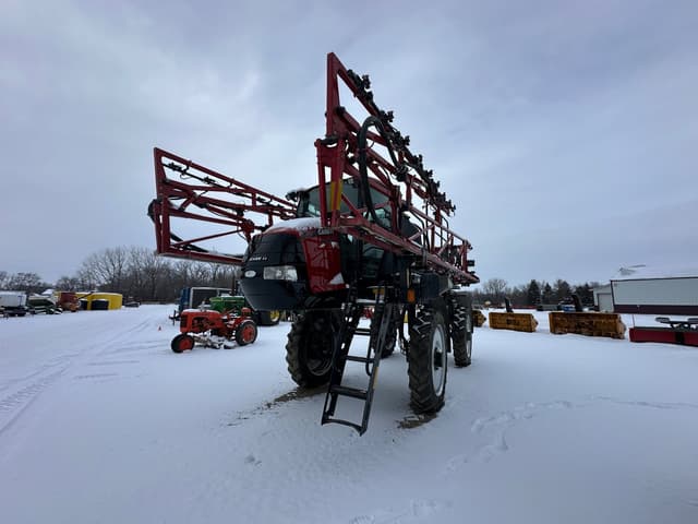 Image of Case IH Patriot 2240 equipment image 2
