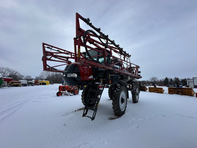 Image of Case IH Patriot 2240 equipment image 1