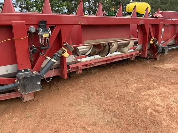 Image of Case IH 2412 equipment image 1