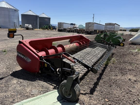 Image of Case IH 3016 equipment image 2