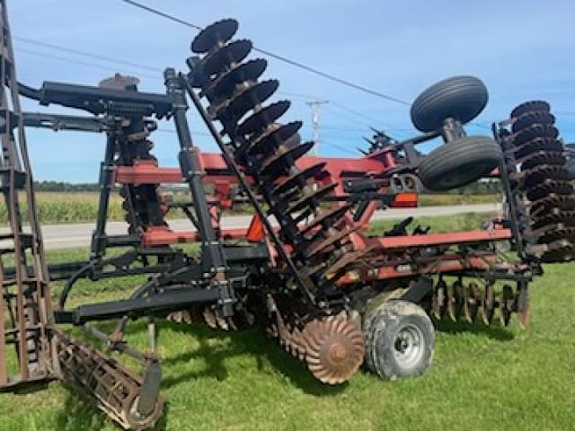 Image of Case IH 330 equipment image 1