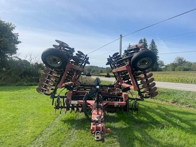 Image of Case IH 330 equipment image 3