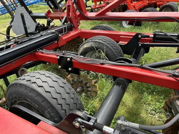 Image of Case IH 330 equipment image 1