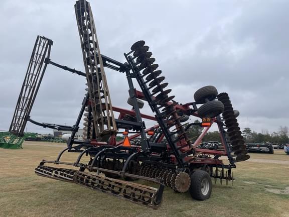 Image of Case IH 330 equipment image 1