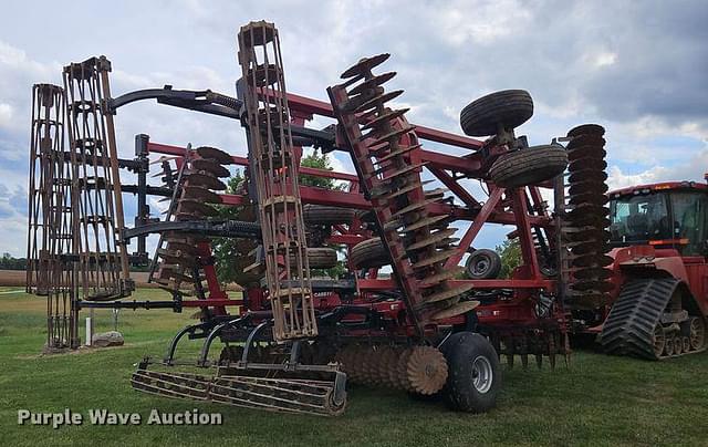 Image of Case IH 330 equipment image 3