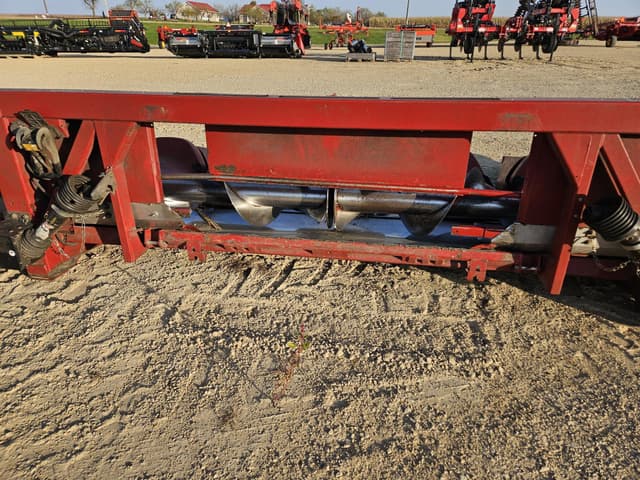Image of Case IH 3412 equipment image 3