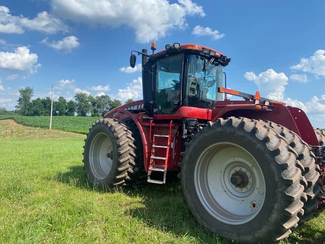 Image of Case IH Steiger 350 equipment image 4