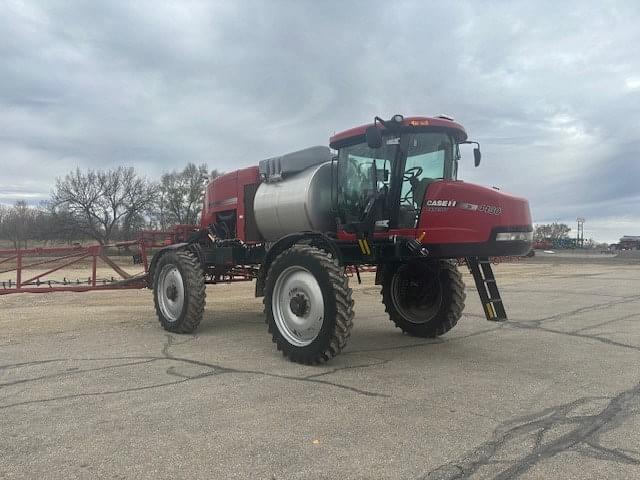 Image of Case IH Patriot 4430 equipment image 2