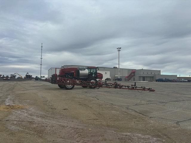 Image of Case IH Patriot 4430 equipment image 4