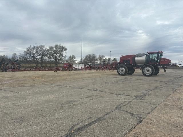 Image of Case IH Patriot 4430 equipment image 3