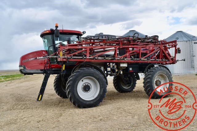 Image of Case IH Patriot 4430 equipment image 2