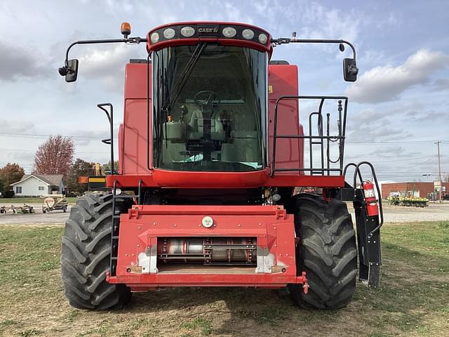 Image of Case IH 5130 equipment image 1