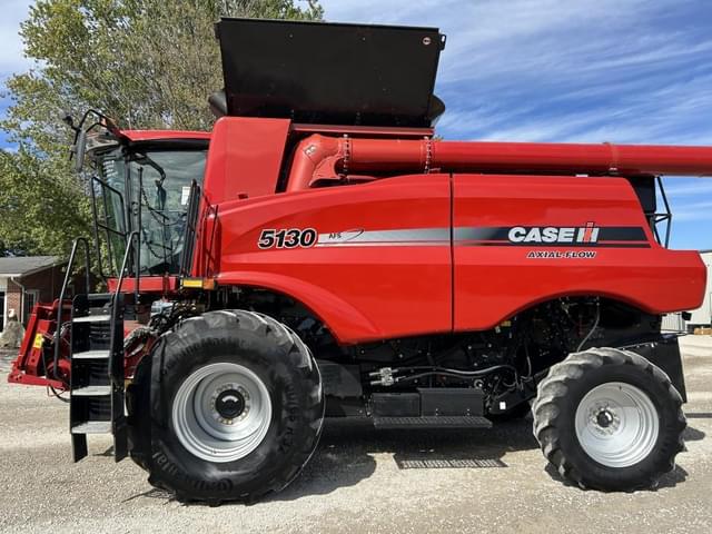 Image of Case IH 5130 equipment image 2