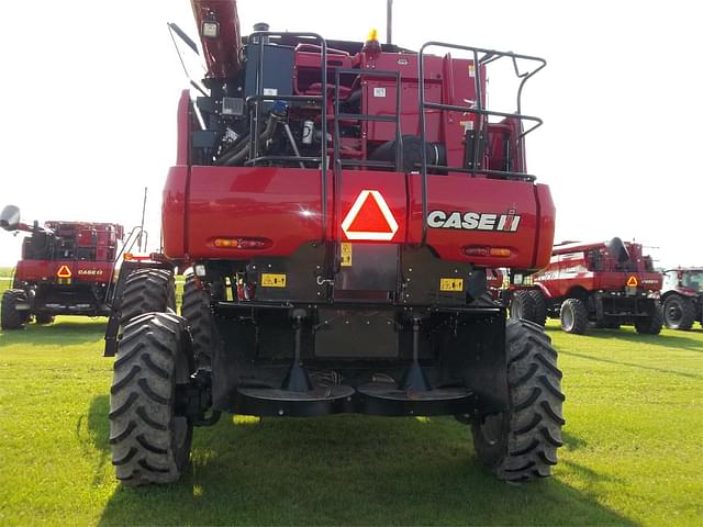 Image of Case IH 6130 equipment image 4