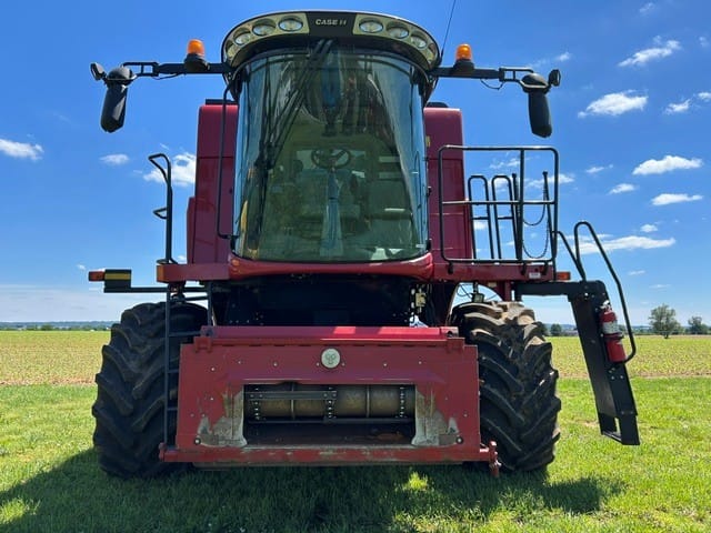 2013 Case IH 6130 Equipment Image0