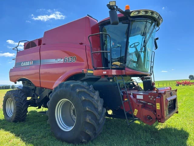 Image of Case IH 6130 equipment image 2