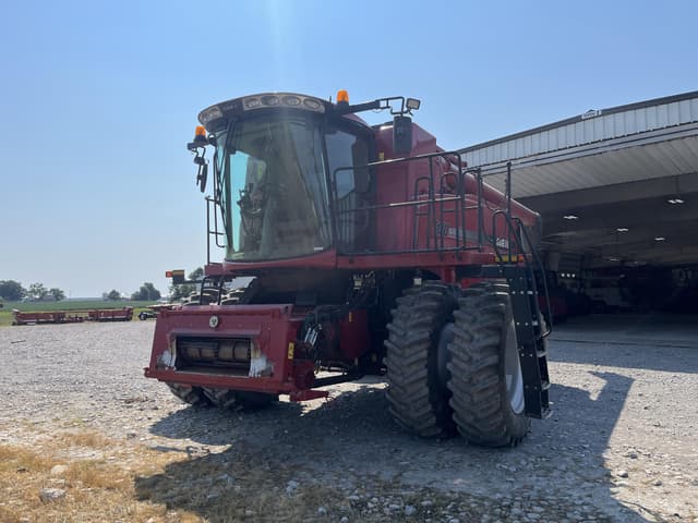 Image of Case IH 7130 equipment image 2