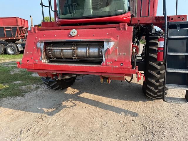 Image of Case IH 7130 equipment image 4