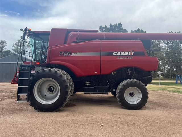 Image of Case IH 7130 equipment image 3