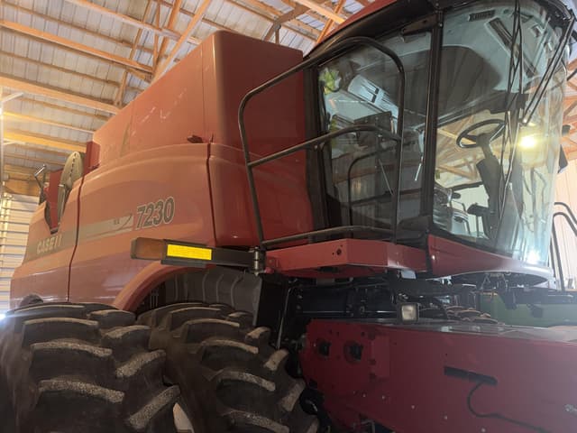 Image of Case IH 7230 equipment image 3