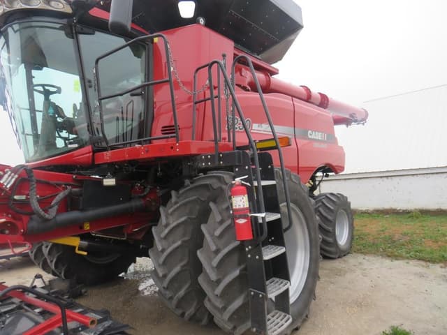 Image of Case IH 7230 equipment image 1