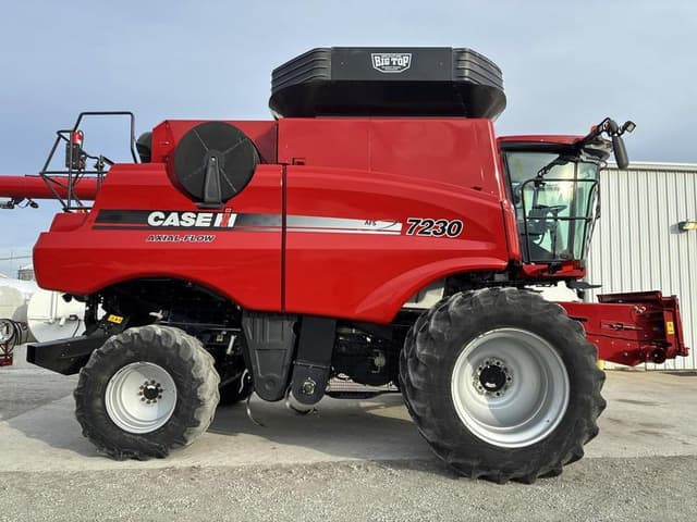 Image of Case IH 7230 equipment image 2