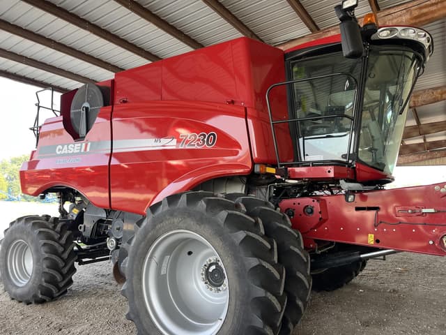 Image of Case IH 7230 equipment image 2