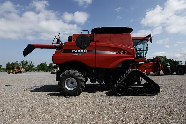 Image of Case IH 7230 equipment image 2