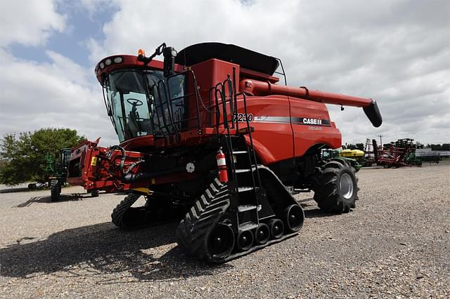 Image of Case IH 7230 equipment image 3