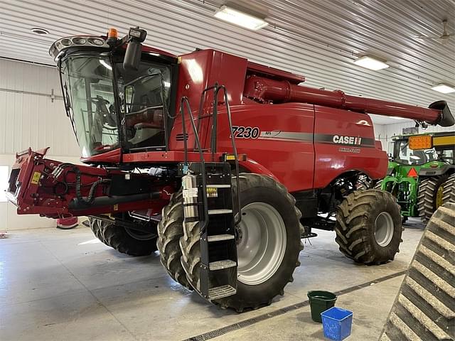 Image of Case IH 7230 equipment image 1