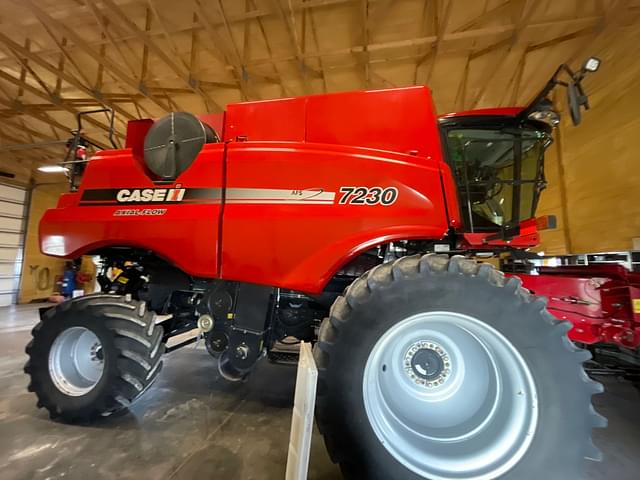 Image of Case IH 7230 equipment image 1