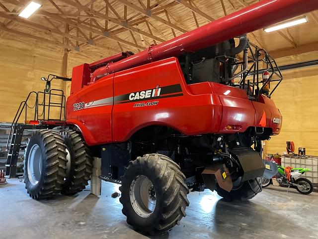 Image of Case IH 7230 equipment image 4