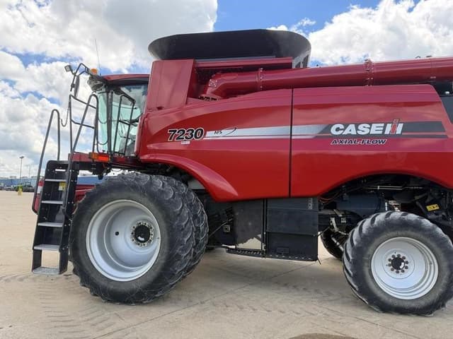 Image of Case IH 7230 equipment image 3