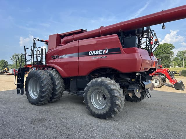 Image of Case IH 7230 equipment image 3