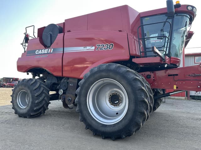 Image of Case IH 7230 equipment image 1