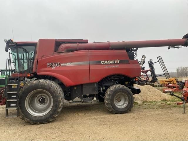 Image of Case IH 7230 equipment image 1