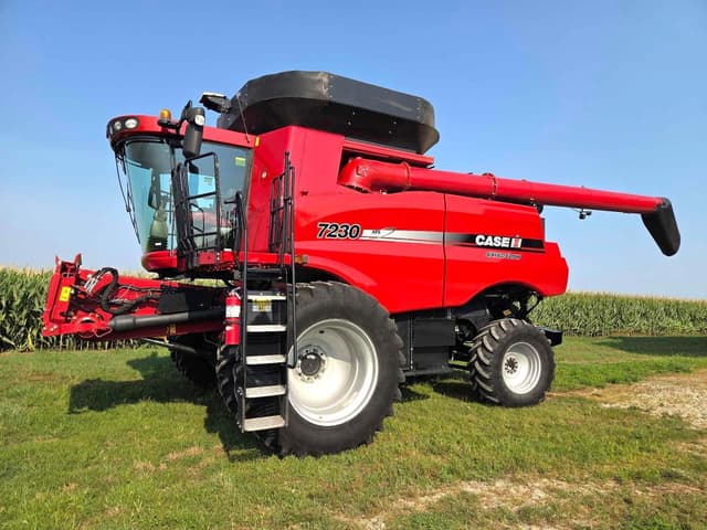 Image of Case IH 7230 equipment image 1