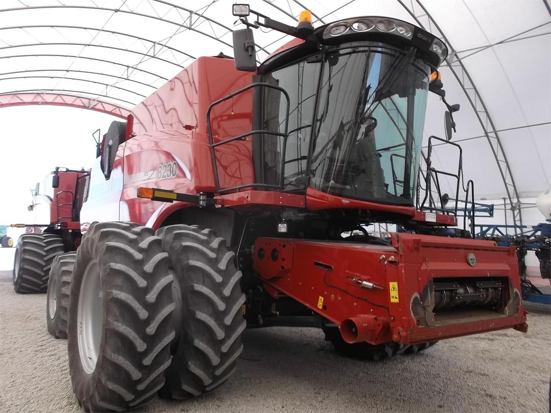 Image of Case IH 8230 Primary image