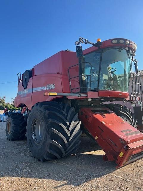 Image of Case IH 8230 Primary image