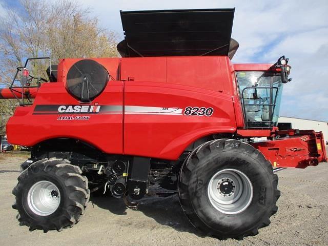 Image of Case IH 8230 equipment image 3